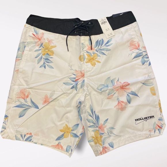 NWT - Hollister Unisex Floral 9” Boardshort (White & Floral Print) - Picture 1 of 8